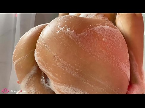 ❤️ Brunette onanerer fisse med vibrator til intens orgasme i brusebad ☑ Porno fb at da.dewporn.ru ️